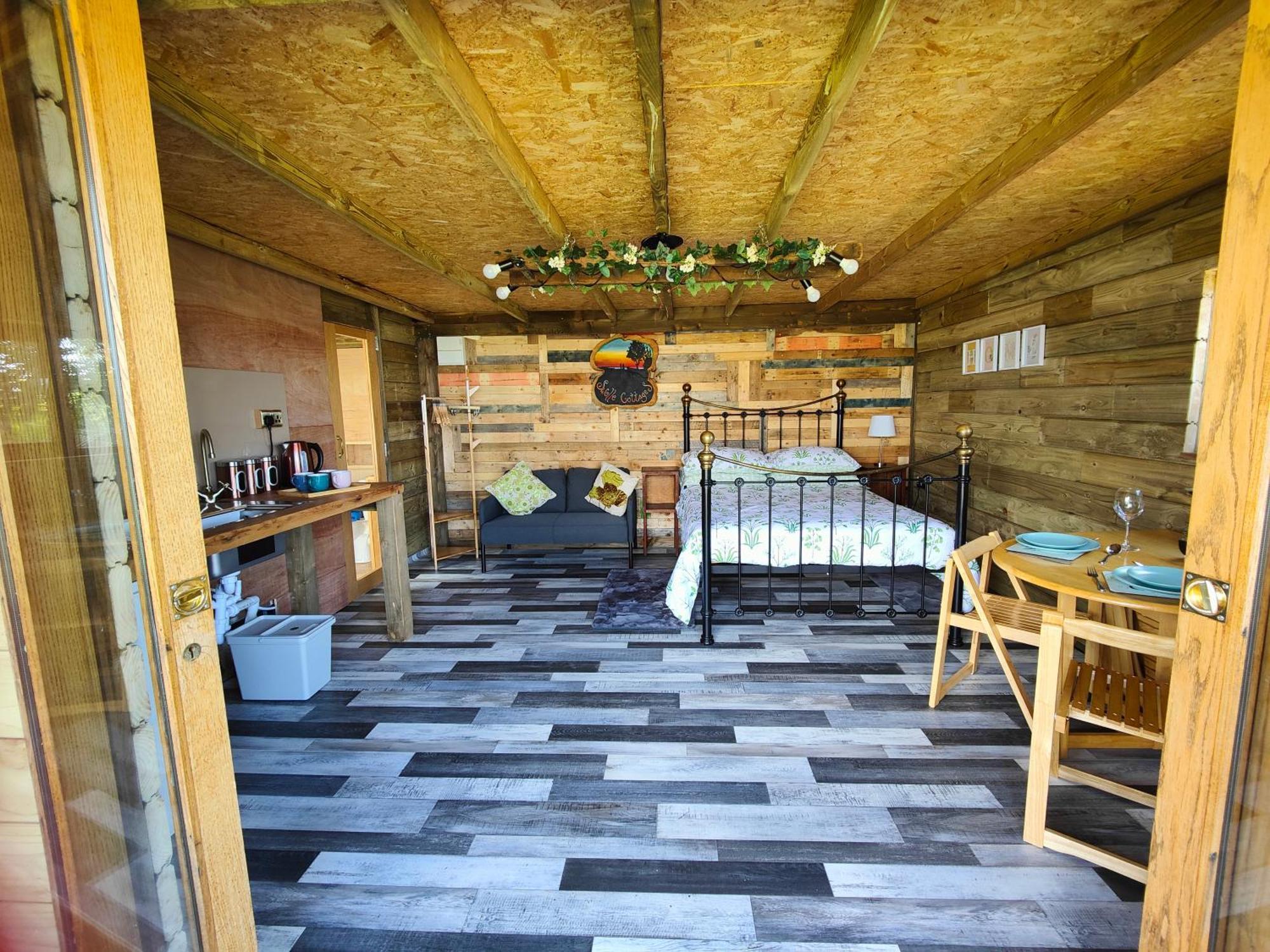 Little Swelle Cabin With Awesome Sea Views Poundstock Exterior photo